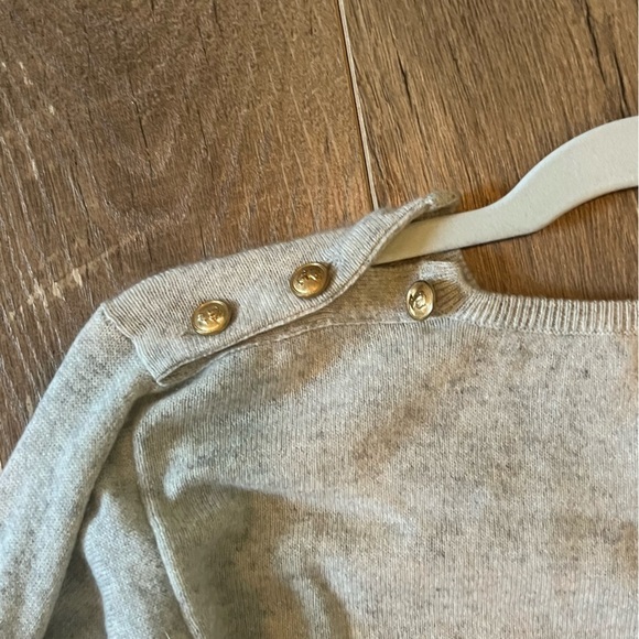 Babe Didrikson Women’s Gray Sweater Size Medium - Picture 2 of 5